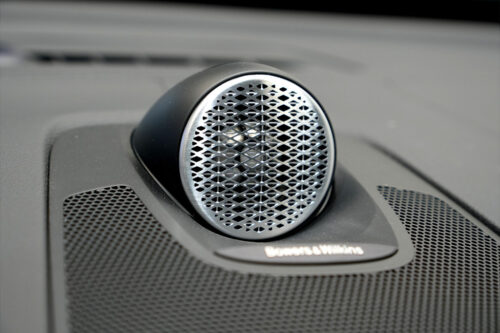 54101228-7.jpg